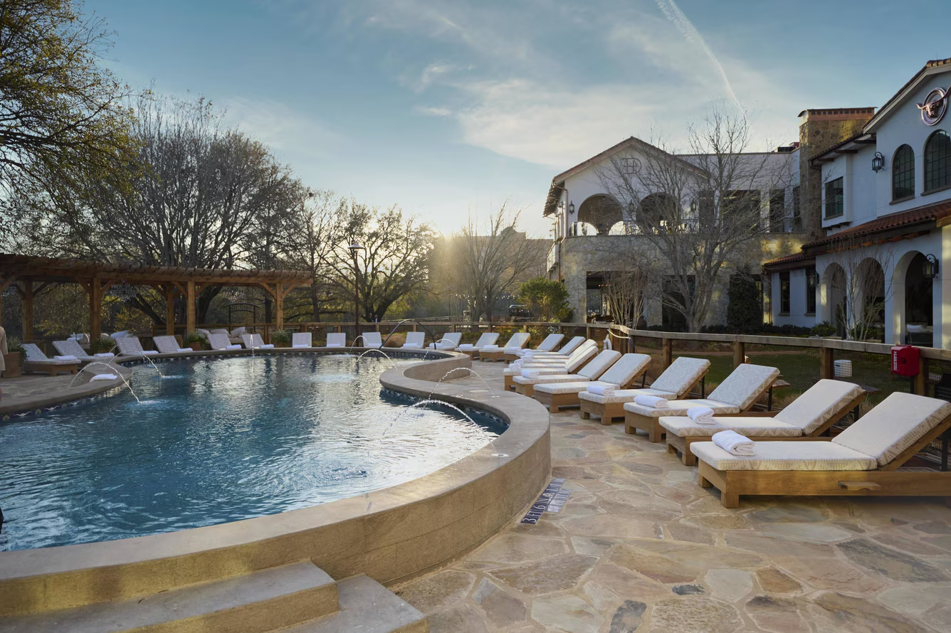 Dfwak Outdoor Pool 7953 Hor Clsc (1) Dfwak Outdoor Pool 7953 Hor Clsc (1)